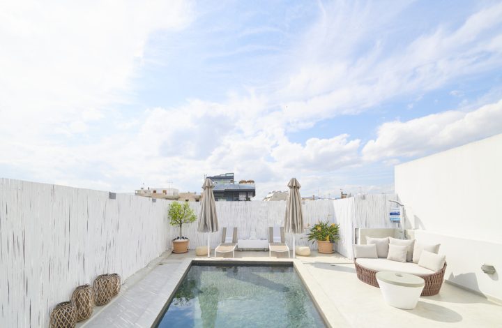 Penthouse Loft with Private Heated Pool N°5